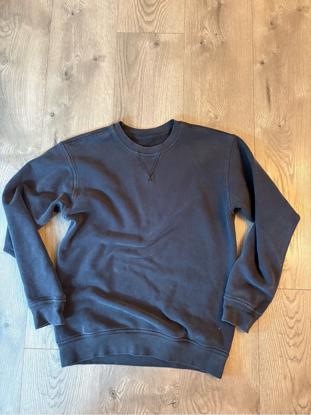 lululemon athletica black crewneck sweatshirt